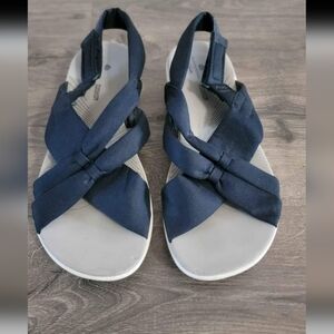 Clarks cloudsteppers women's sandals size 6